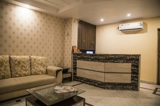 Hotel Atithi Inn Lashkar - Photo2