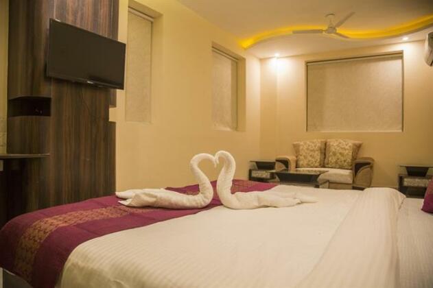 Hotel Atithi Inn Lashkar - Photo3