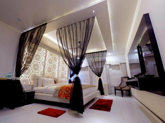 Hotel MK Vivanta - Photo2