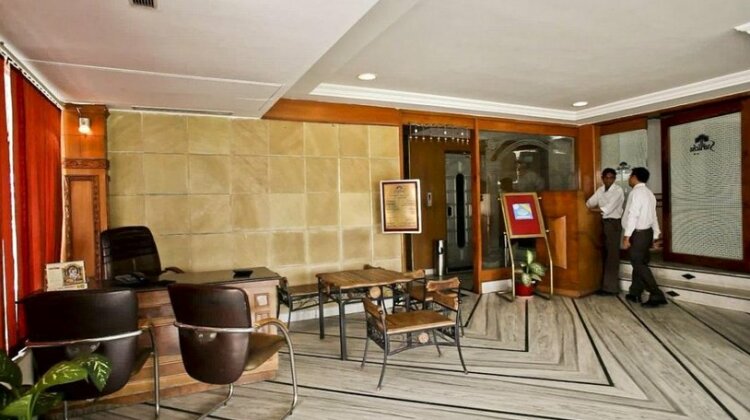 Hotel Suruchi - Photo2