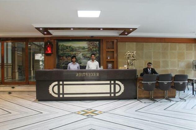 Hotel Suruchi - Photo3