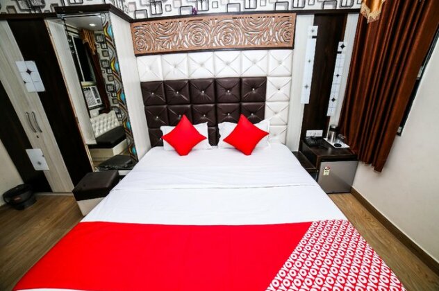 OYO 18651 Hotel Sharda - Photo5