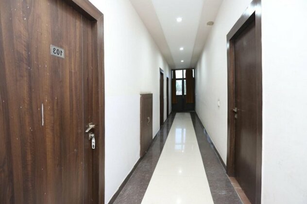 OYO 37071 Manhar Residency - Photo4