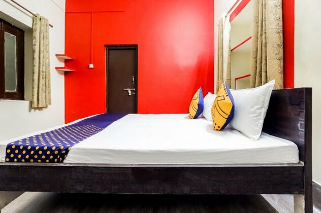 SPOT ON 66976 Tirupati Guest House - Photo2