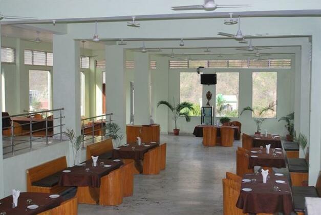 Fiesta Hotel - Photo4
