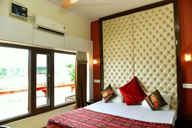 Hotel Ganga Basin - Photo4