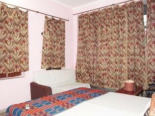 Om Hotel Haridwar - Photo4