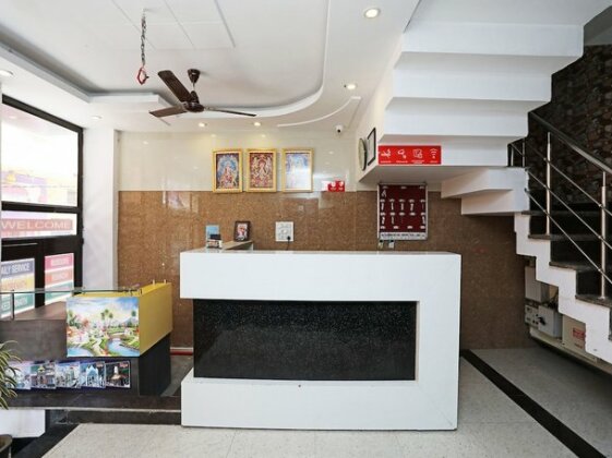 OYO 16815 Hotel Suresha - Photo5