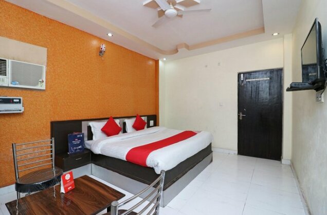 OYO 24274 Hotel Neel Ganga - Photo2