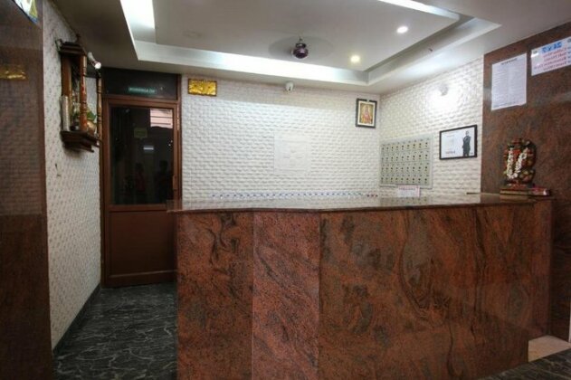 Hotel Kadamba Comforts - Photo2