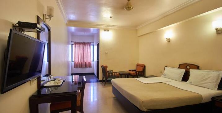 Suvarna Regency Hassan - Photo2