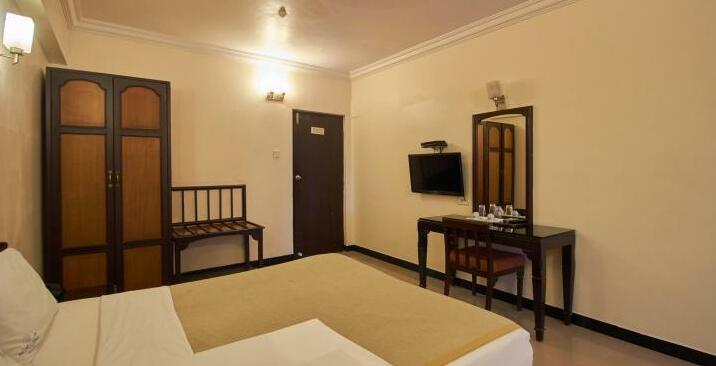 Suvarna Regency Hassan - Photo3