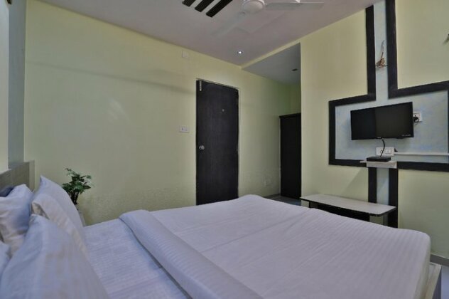 SPOT ON 41987 Hotel Sai Palace - Photo5