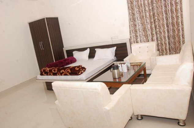 Hotel Prem Bandhan - Photo2