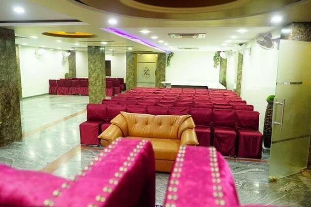 Hotel Razia Inn - Photo2