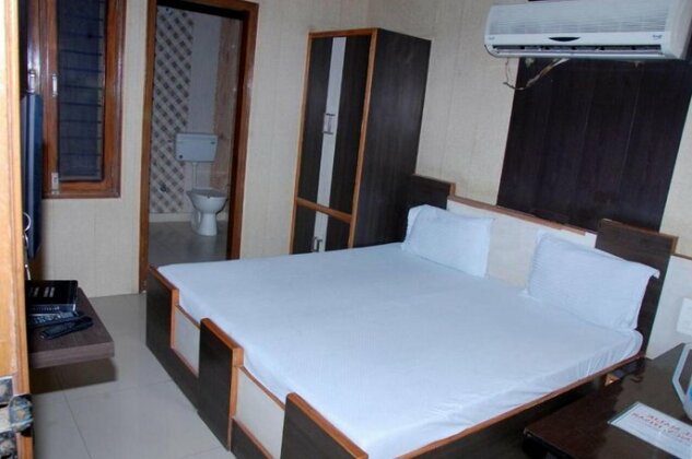 Malik Residency - Photo2