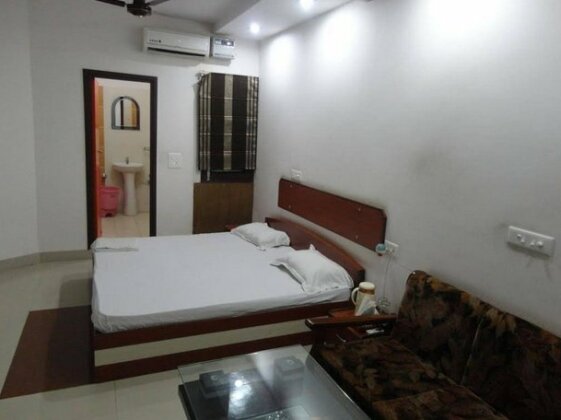 Thind Hotel - Photo2