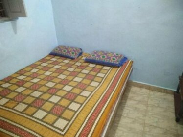 Ravi's rose guest house