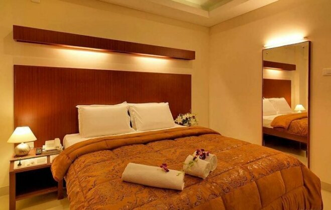 Dhanunjayas Luxury Hotel