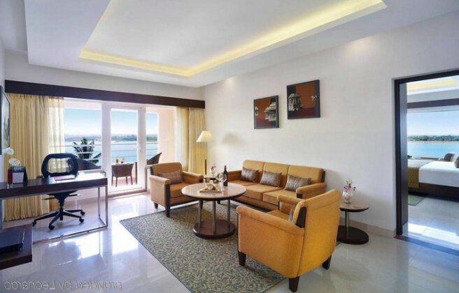 Gateway Hotel Lakeside Hubli - Photo5
