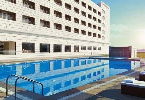 Hotel Naveen Lakeside - Photo2