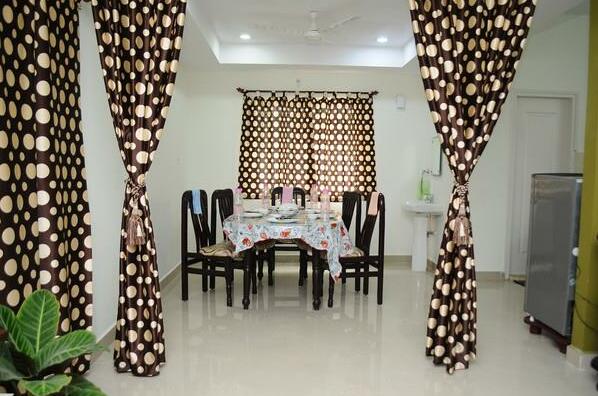 3 Bed Room Prestige Service Apartment - Photo4