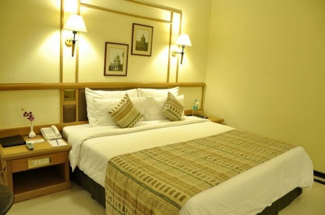 Aditya Park-A Sarovar Portico Hotel - Photo4