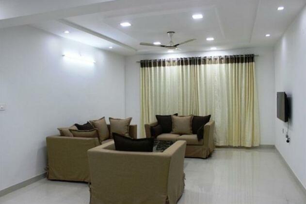 Cyber Elite Suites - Photo4