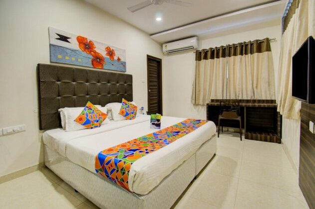 FabHotel Pearl City - Photo5