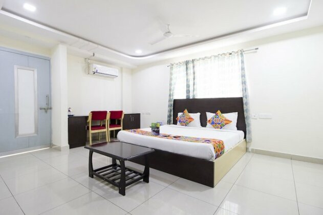 FabHotel Siri Inn Madhapur - Photo5
