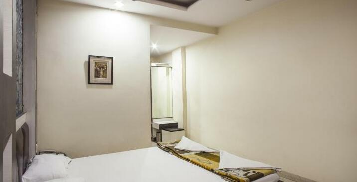 Hotel Aditya Deluxe - Photo3