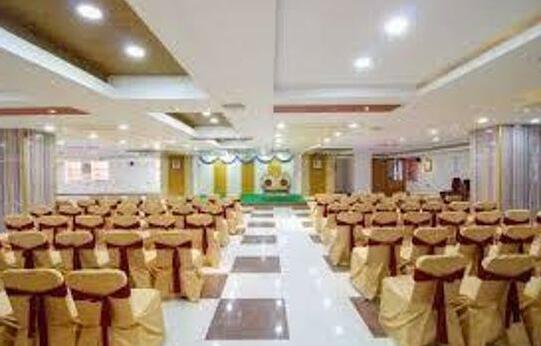 Hotel Chandraas Residency - Photo2