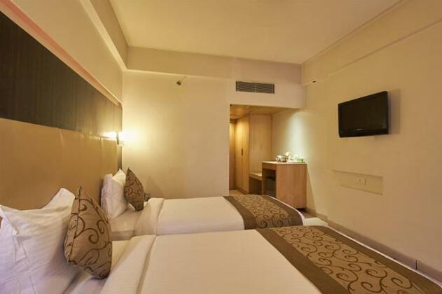 Hotel Quality Inn Residency - Photo3