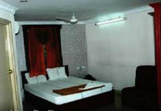 Hotel Sri Supraja Paradise - Photo5