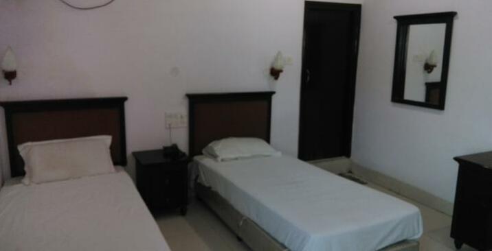 Hotel Srinivasa Residency