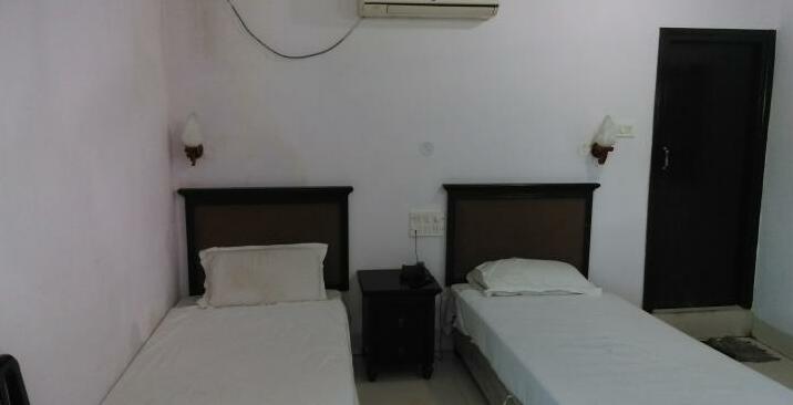 Hotel Srinivasa Residency - Photo3