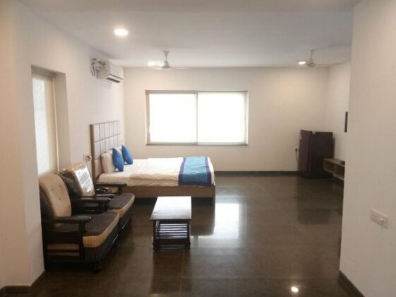 Ira Suites - Photo2