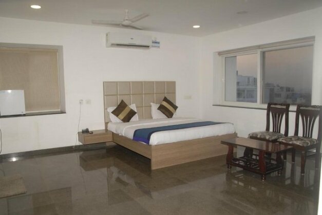 Ira Suites - Photo5