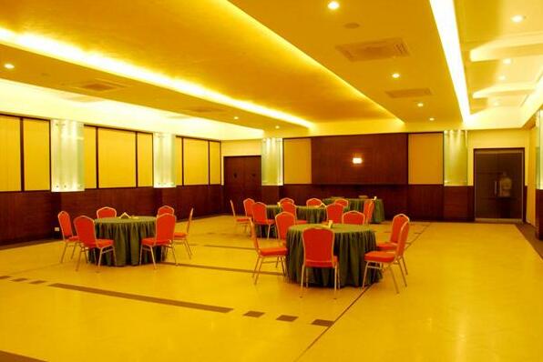 MAK Club & Resort - Photo4
