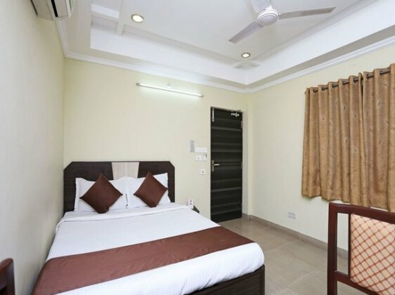 OYO 1108 Hotel Saraswathi Residency - Photo5