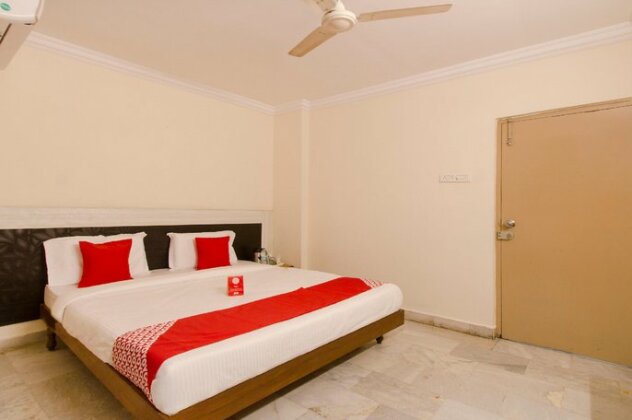 OYO 11321 Hotel Goutham Residency - Photo3