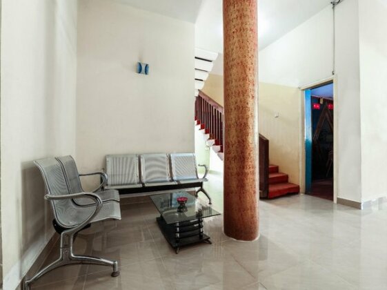 OYO 12237 Royal Suite - Photo2