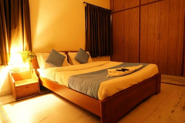 OYO 18454 Hallmark Inn Begumpet - Photo2