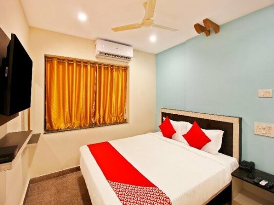 OYO 23543 Hotel Vaishnavi - Photo3