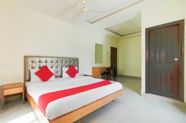 OYO 70612 Rk Hospitality Services - Photo2