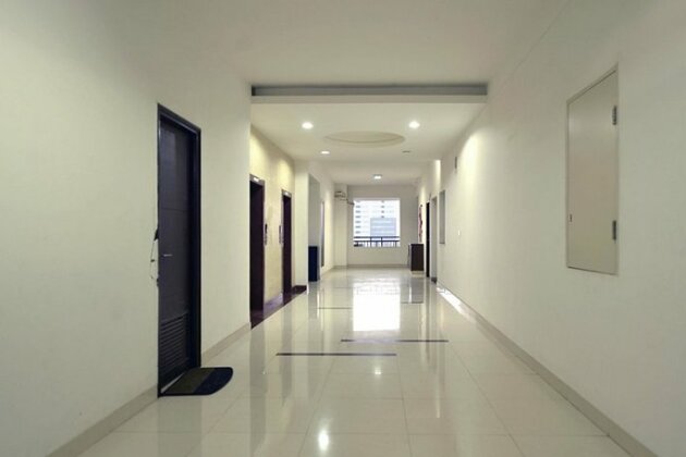 OYO Premium Raheja Mindspace - Photo4