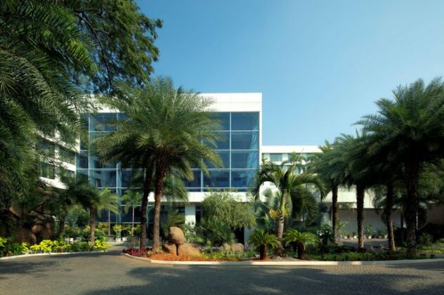 Radisson Blu Plaza Hotel Hyderabad Banjara Hills - Photo3