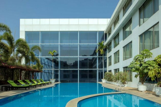 Radisson Blu Plaza Hotel Hyderabad Banjara Hills - Photo5