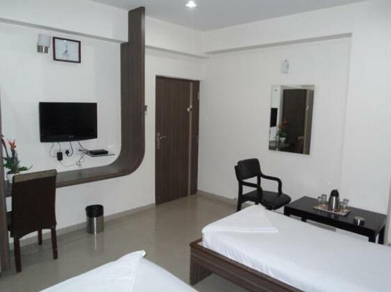 The Crown Hotel Hyderabad - Photo5