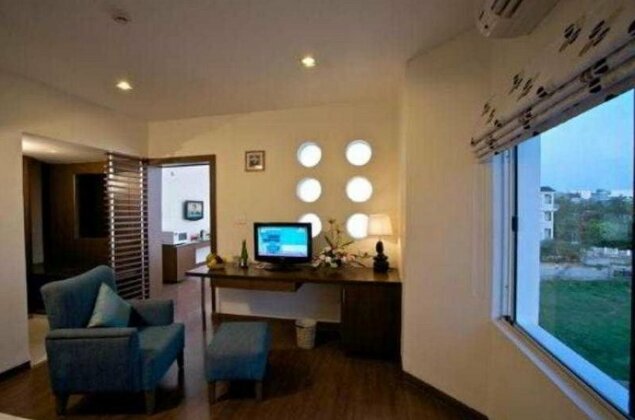 Treebo Oyster Suites - Photo2